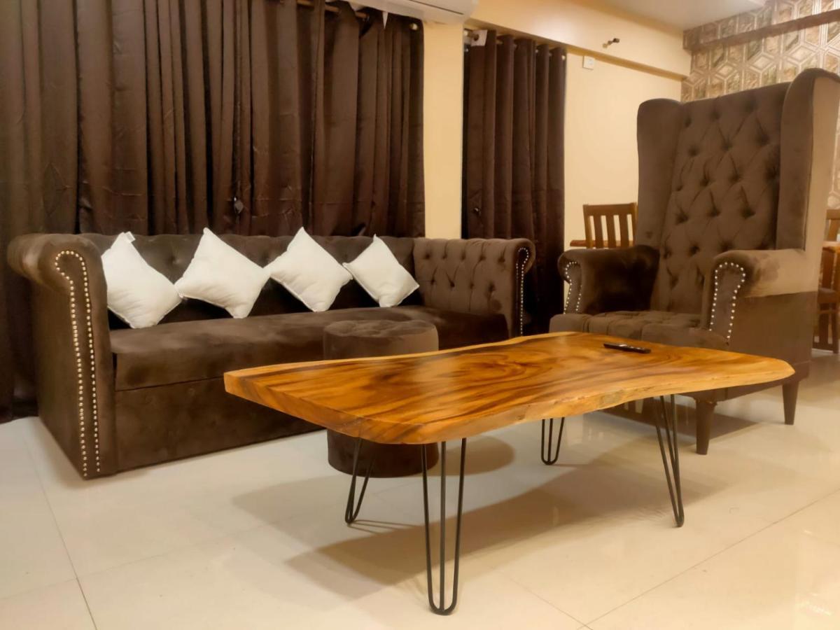Osi Apartments Bandra West Mumbai Exterior photo