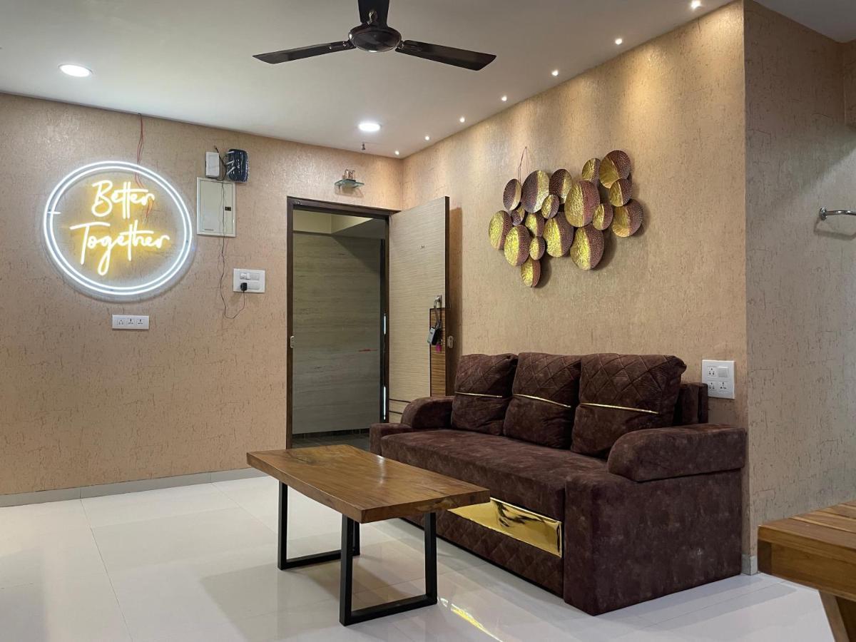 Osi Apartments Bandra West Mumbai Exterior photo