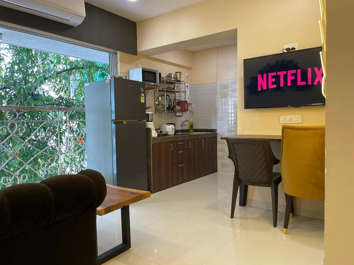 Osi Apartments Bandra West Mumbai Exterior photo