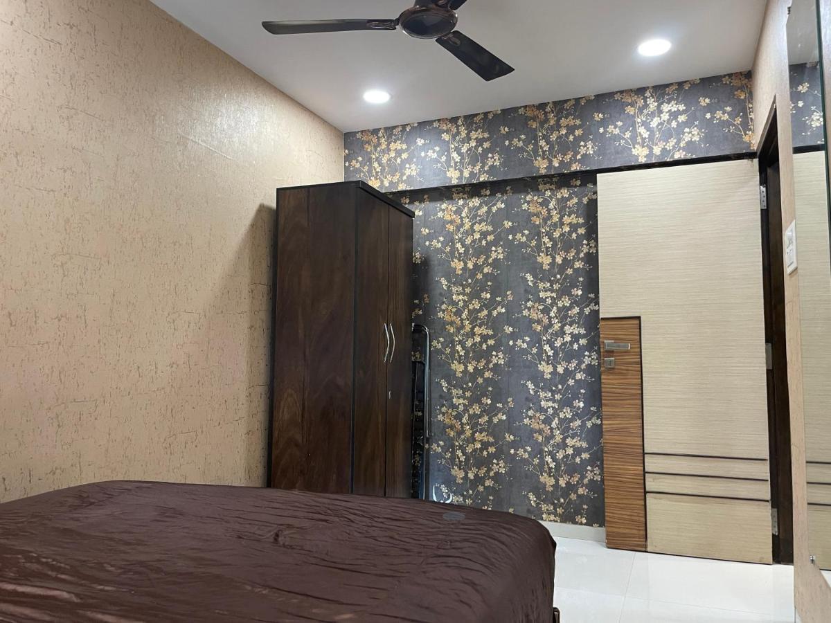Osi Apartments Bandra West Mumbai Exterior photo
